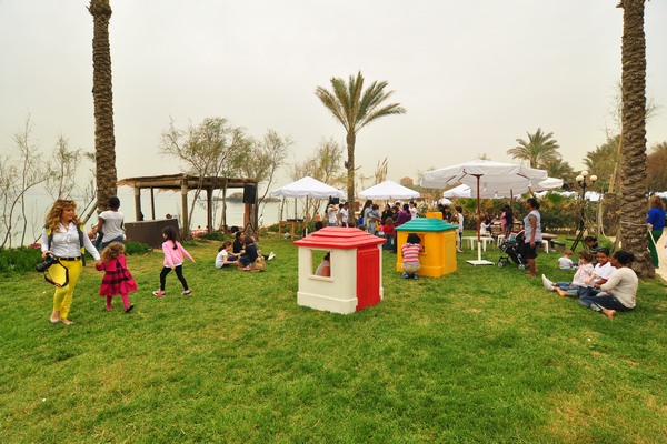 Easter Sunday At Edde Sands